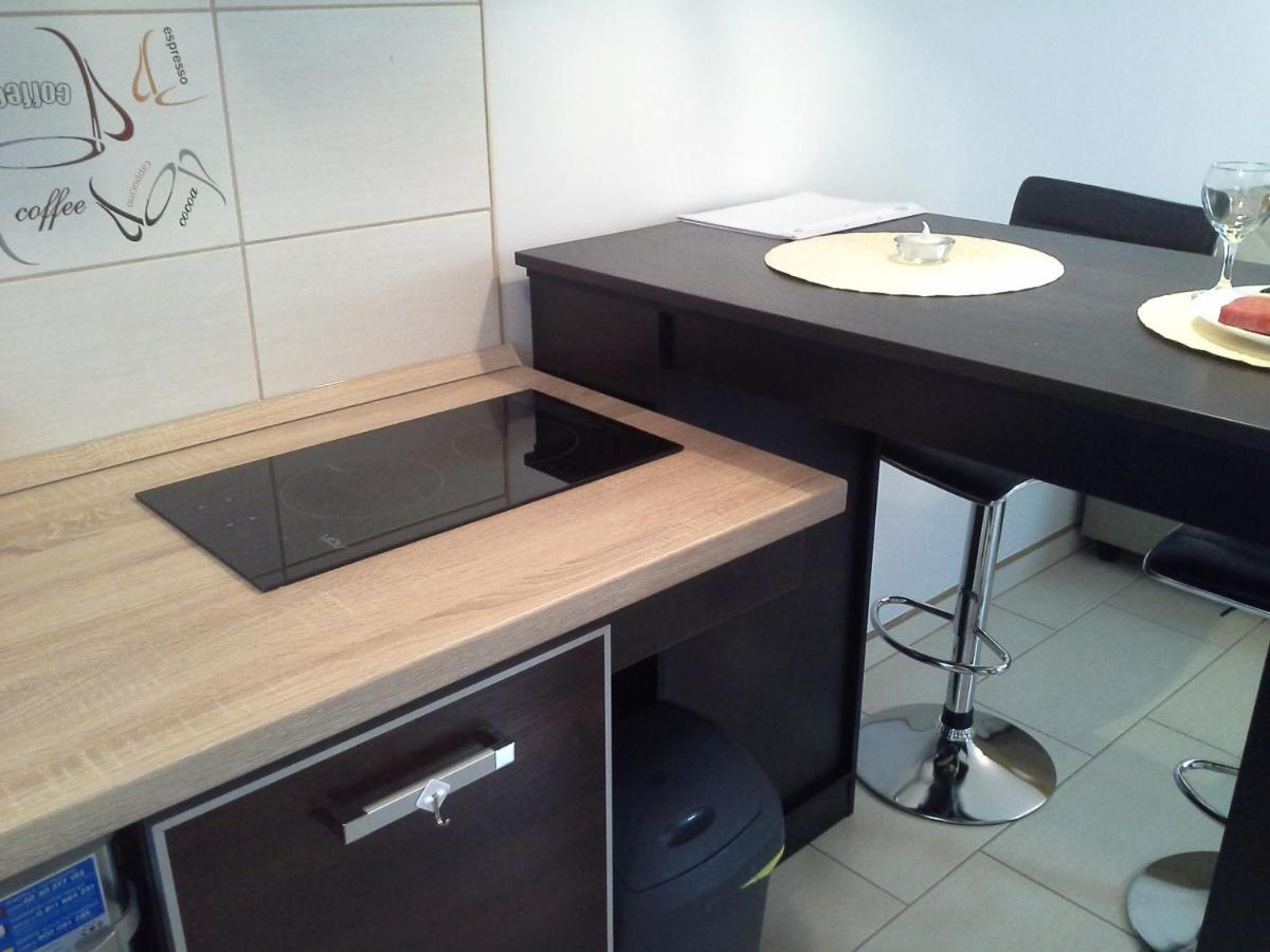 Alexandra Apartment Hajduszoboszlo - Chic Flat 외부 사진