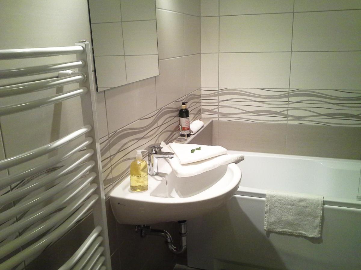 Alexandra Apartment Hajduszoboszlo - Chic Flat 외부 사진